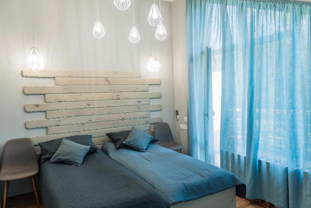 Golden Park Apartments Umanʼ Extérieur photo