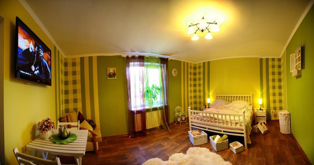 Golden Park Apartments Umanʼ Extérieur photo